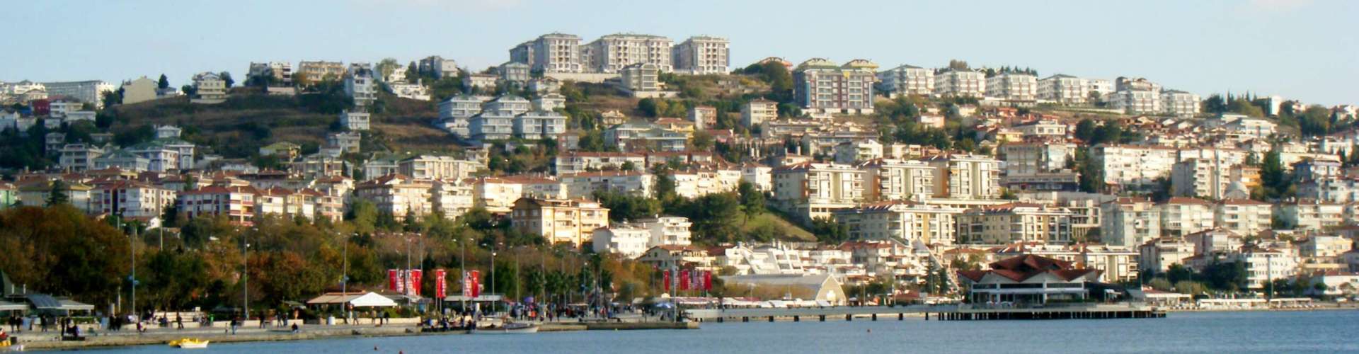 Büyükçekmece'den_Gürpınar_Beylikdüzü'ne_Bakış,_Ekim_2013_-_panoramio_(1)